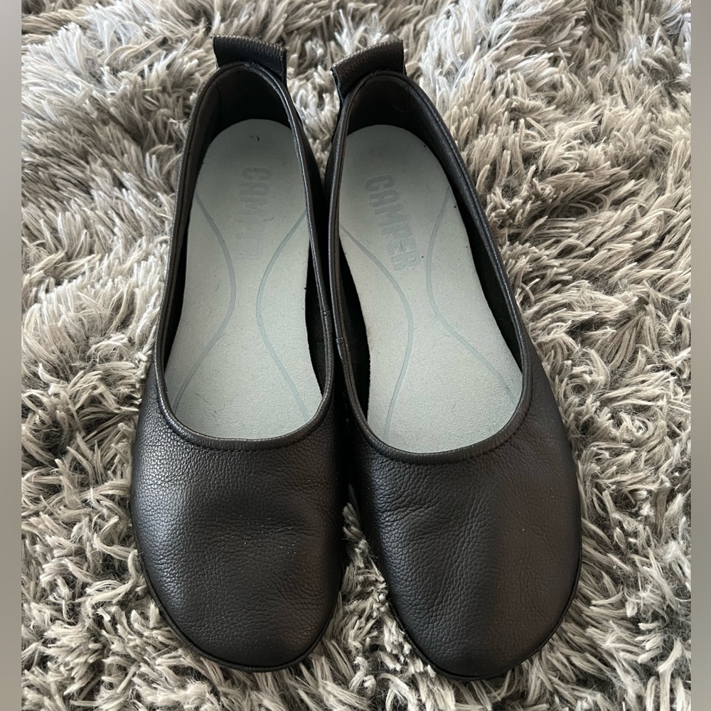 Black Camper flats